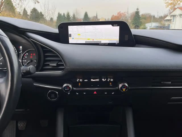 Mazda 3 Premium Selection SkyActiv