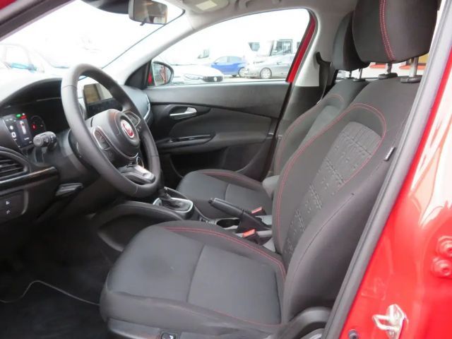 Fiat Tipo Cross RED