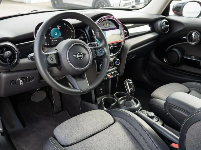 MINI Cooper PANO+NAVI+LED+KAMERA+KEYLESS+KLIMAAUT+