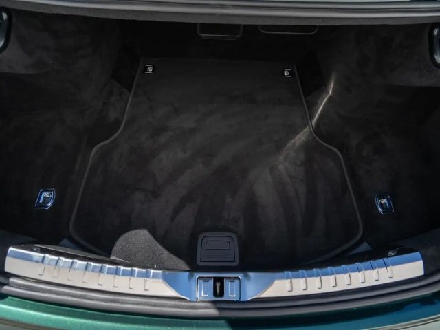 Bentley Flying Spur V8