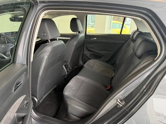 Volkswagen Golf DSG Life