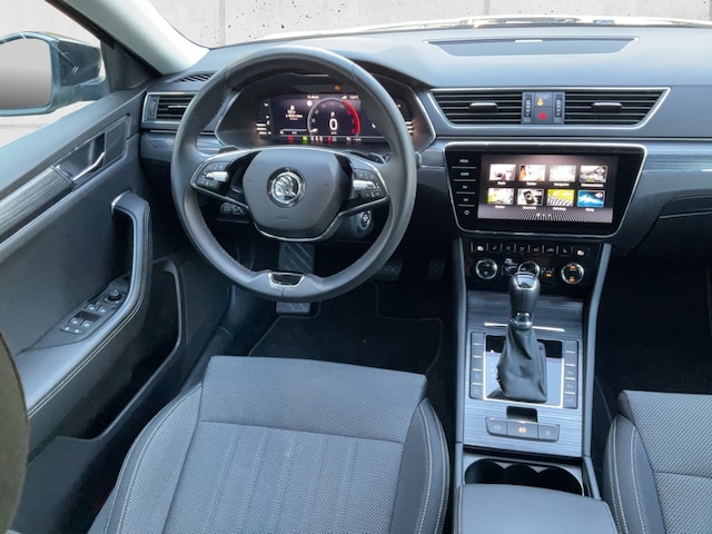 Skoda Superb 2.0 TDI Combi Style Style