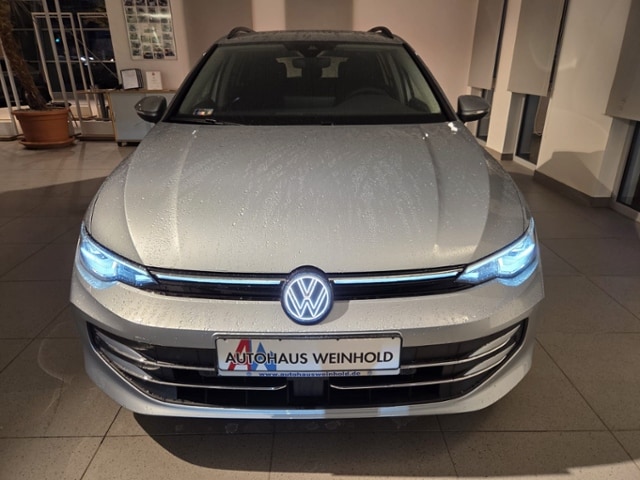 Volkswagen Golf 1.5 eTSI DSG Golf VIII Variant