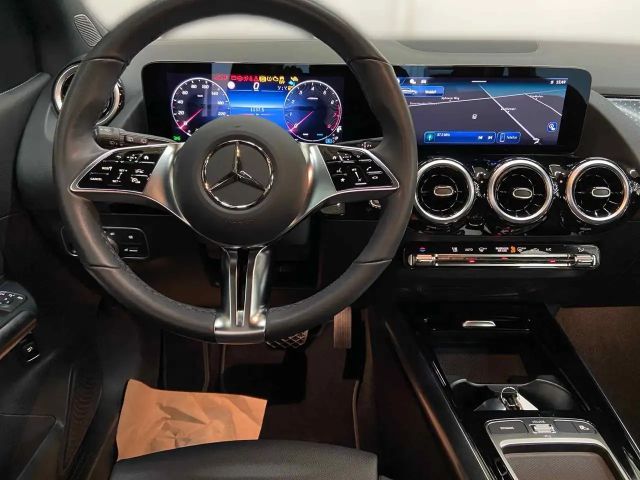 Mercedes-Benz B 200 Progressive