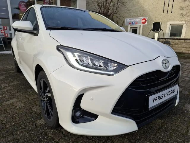 Toyota Yaris Active Hatchback Hybride