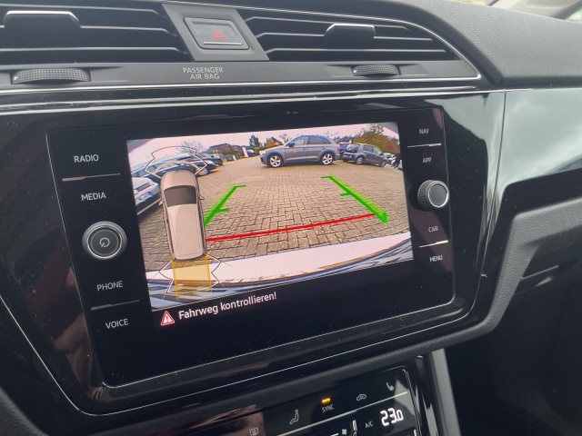 Volkswagen Touran 1.5 TSI DSG