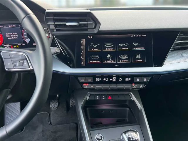 Audi A3 1.0 TFSI S-Line Sedan