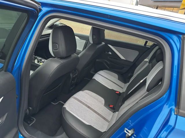 Opel Astra Elegance Sports Tourer