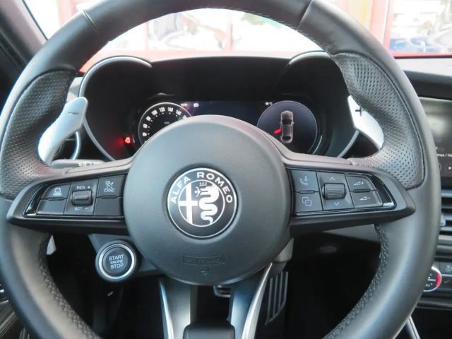 Alfa Romeo Giulia AT8 Q4 Veloce