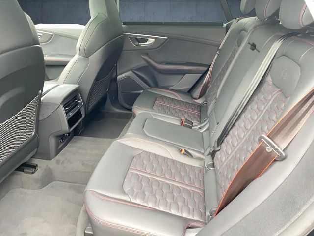 Audi RS Q8 SUV tiptr. PANO Stdhzg Vmax305 HUD 23´