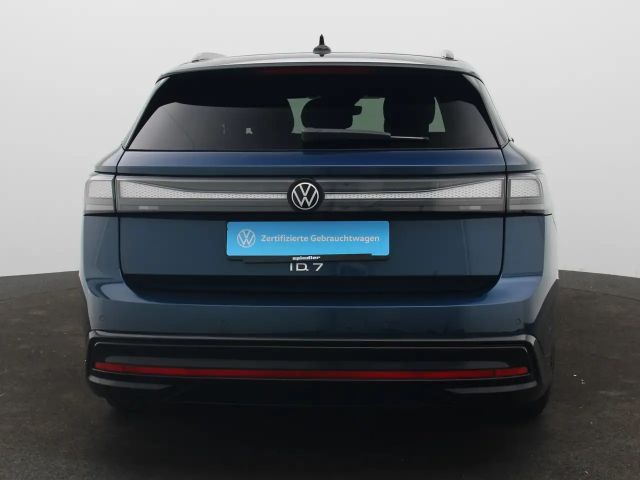 Volkswagen ID.7 IQ.Drive Pro