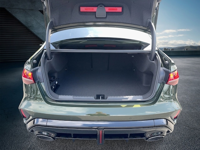 Audi RS3 Quattro S-Tronic Sedan