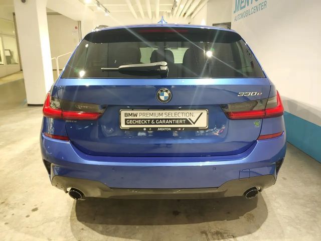 BMW 330 330e M-Sport