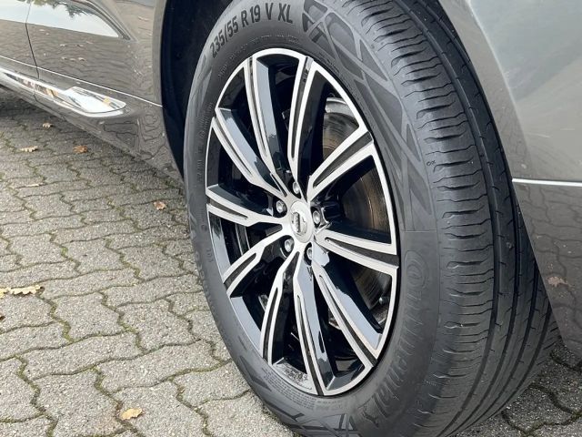 Volvo XC60 B4D (197 PS) AG8|Insc|STHZ|360°|Leder|AHK