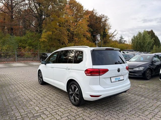 Volkswagen Touran DSG Highline