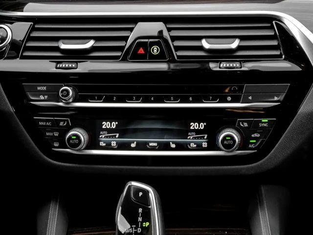 BMW 530 530e Luxury Line Touring