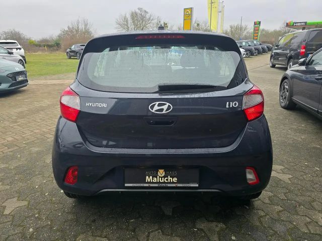 Hyundai i10 1.0 2WD Trend