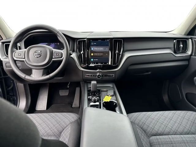 Volvo XC60 AWD Core