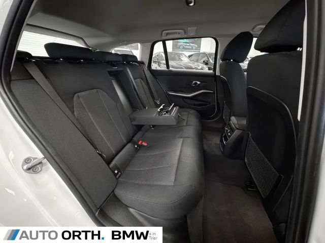 BMW 318 318i Touring