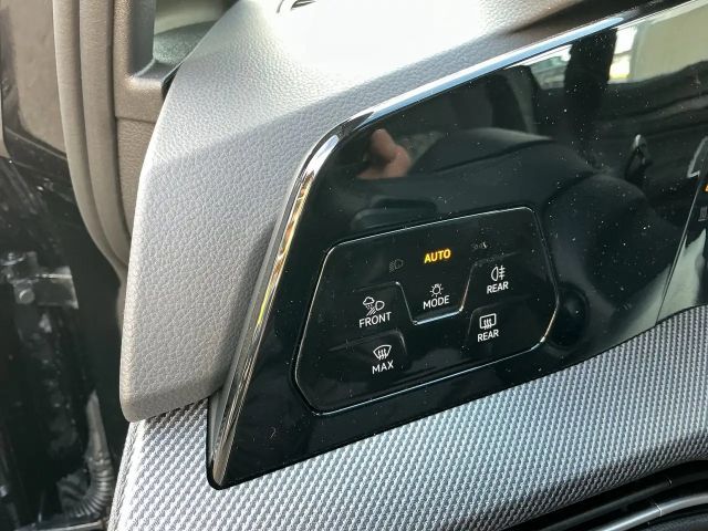 Volkswagen Golf DSG Sport