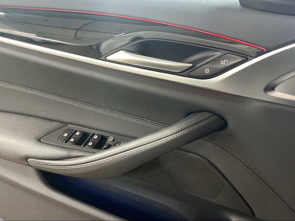 BMW 530 530e Touring