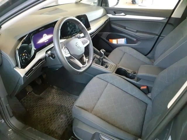 Volkswagen Golf Life Variant