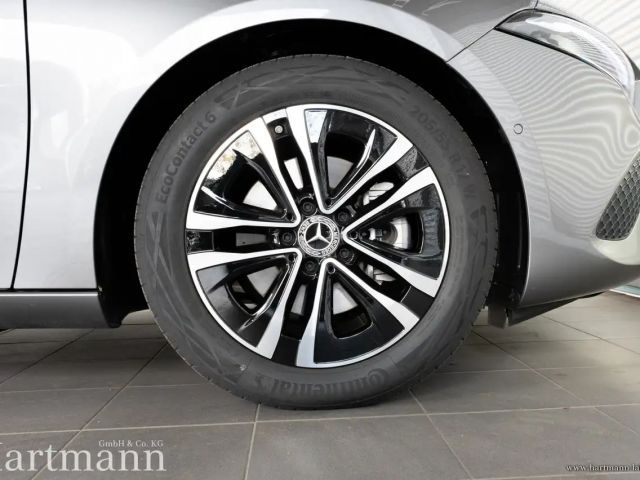 Mercedes-Benz A 200 Hatchback Progressive