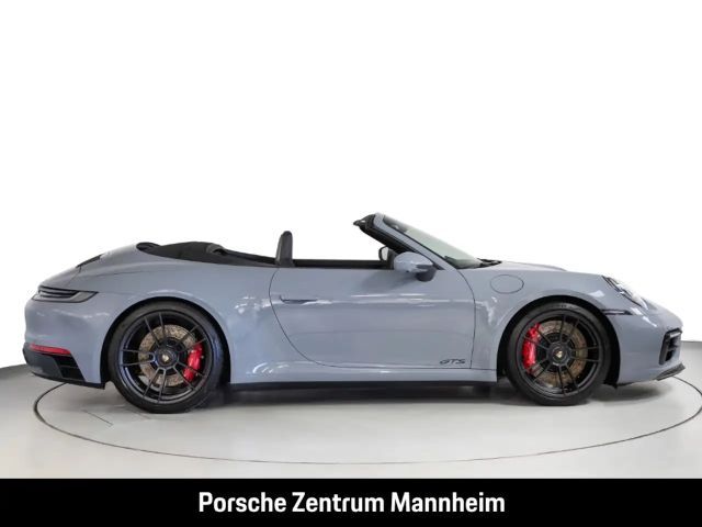 Porsche 992 Cabrio Carrera GTS