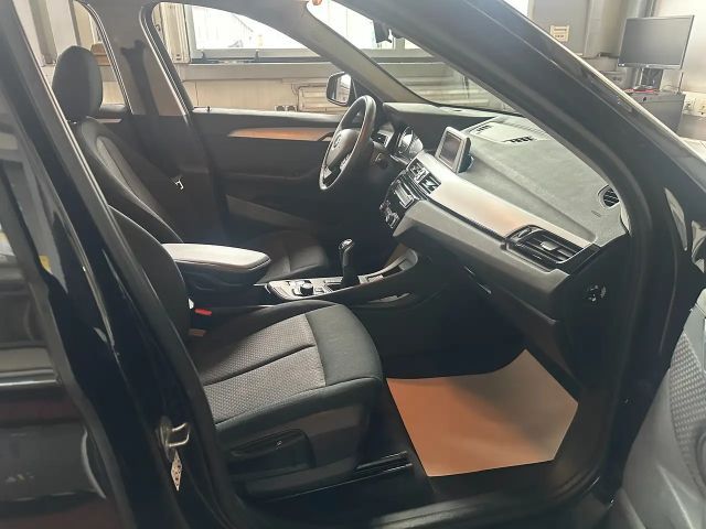 BMW X1 Advantage pakket sDrive