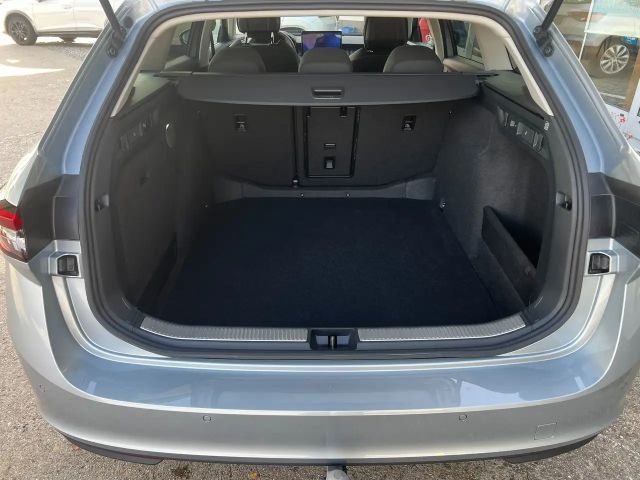 Skoda Superb 2.0 TDI Combi Selection