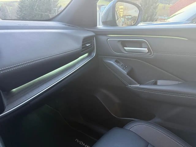 Nissan Qashqai LED, HEAD-UP, LEDER, NAVI