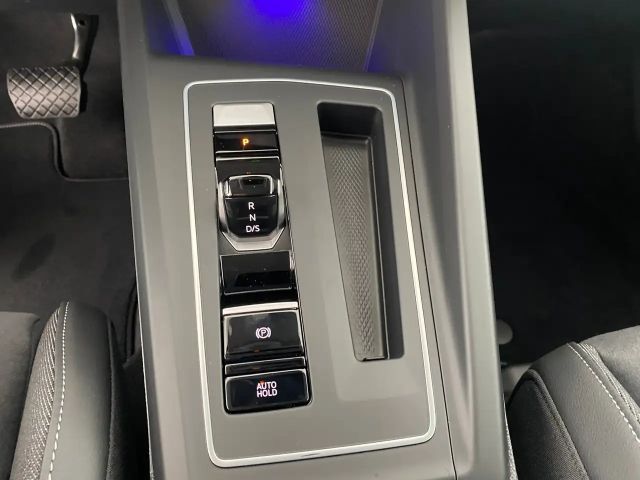 Volkswagen Golf Business DSG Variant