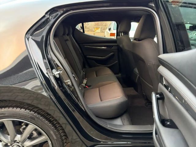 Mazda 3 Exclusive-line SkyActiv