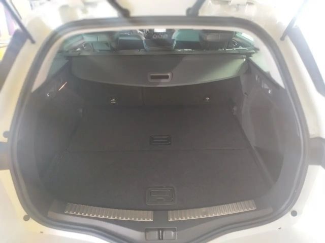 Renault Megane Combi Intens TCe 140