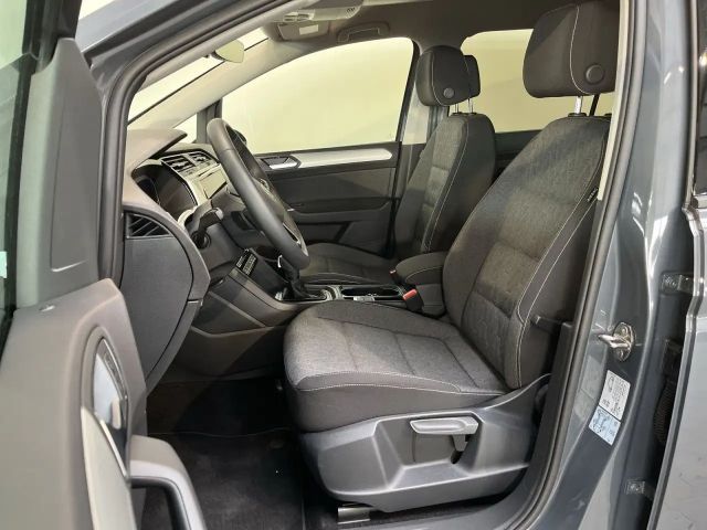 Volkswagen Touran 1.5 TSI DSG R-Line