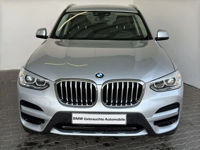 BMW X3 xDr30e xLine Navi.LED.HuD.AHK.DriveAs.RüKam
