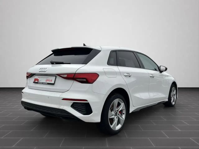 Audi A3 Hybride S-Line Sedan