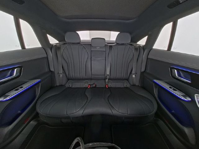 Mercedes-Benz EQE 300 Sedan