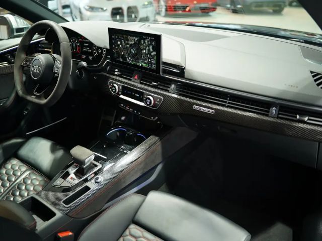 Audi RS4 Avant Quattro