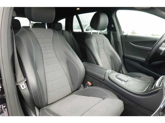 Mercedes-Benz E 200 AVANTGARDE E 200 d Estate