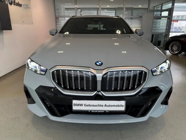 BMW 520 520d M-Sport Touring