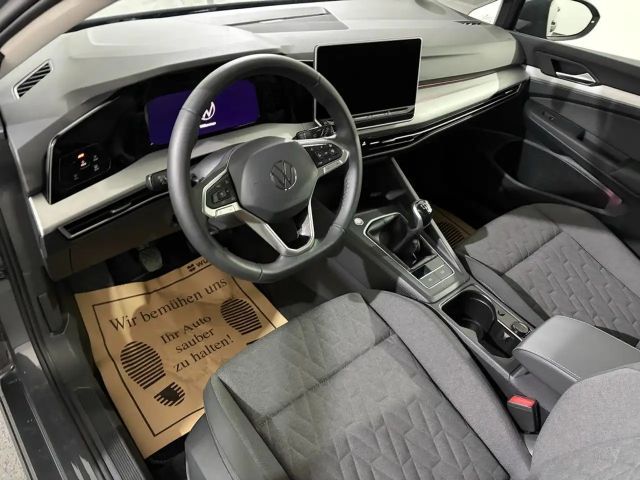 Volkswagen Golf 1.5 TSI Life Variant