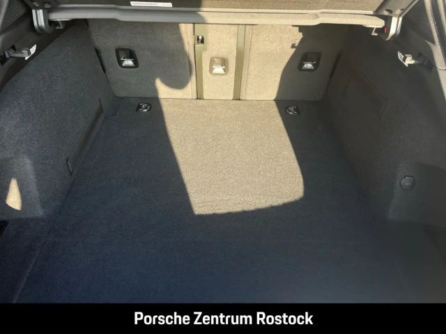 Porsche Taycan Black Edition Sport Turismo