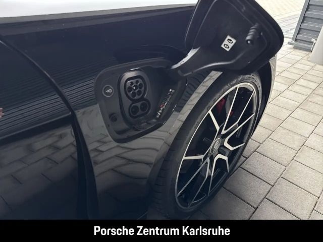 Porsche Taycan 4S