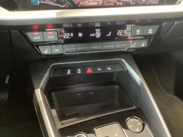 Audi A3 35 TDI S-Line S-Tronic Sedan Sportback
