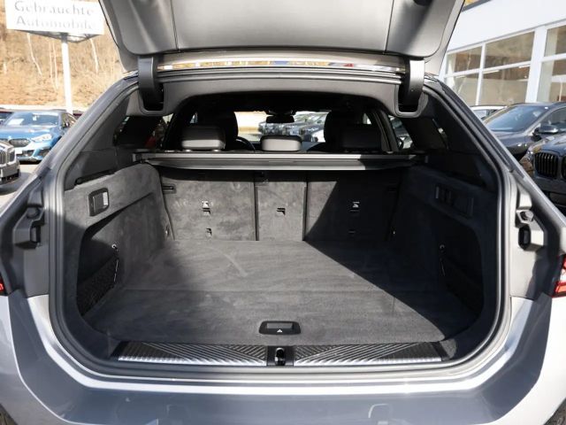 BMW 520 520i M-Sport Touring