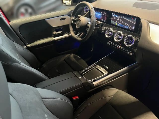 Mercedes-Benz GLA 200 AMG Line