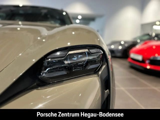 Porsche Taycan 4S Cross Turismo