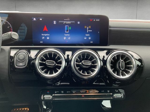 Mercedes-Benz CLA 180 Shooting Brake