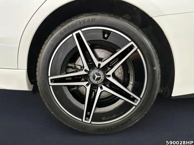 Mercedes-Benz C 180 AMG Line Sedan